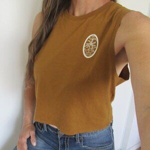 VOLCOM Crop Top Size Medium Sleeveless Graphic Muscle Tee